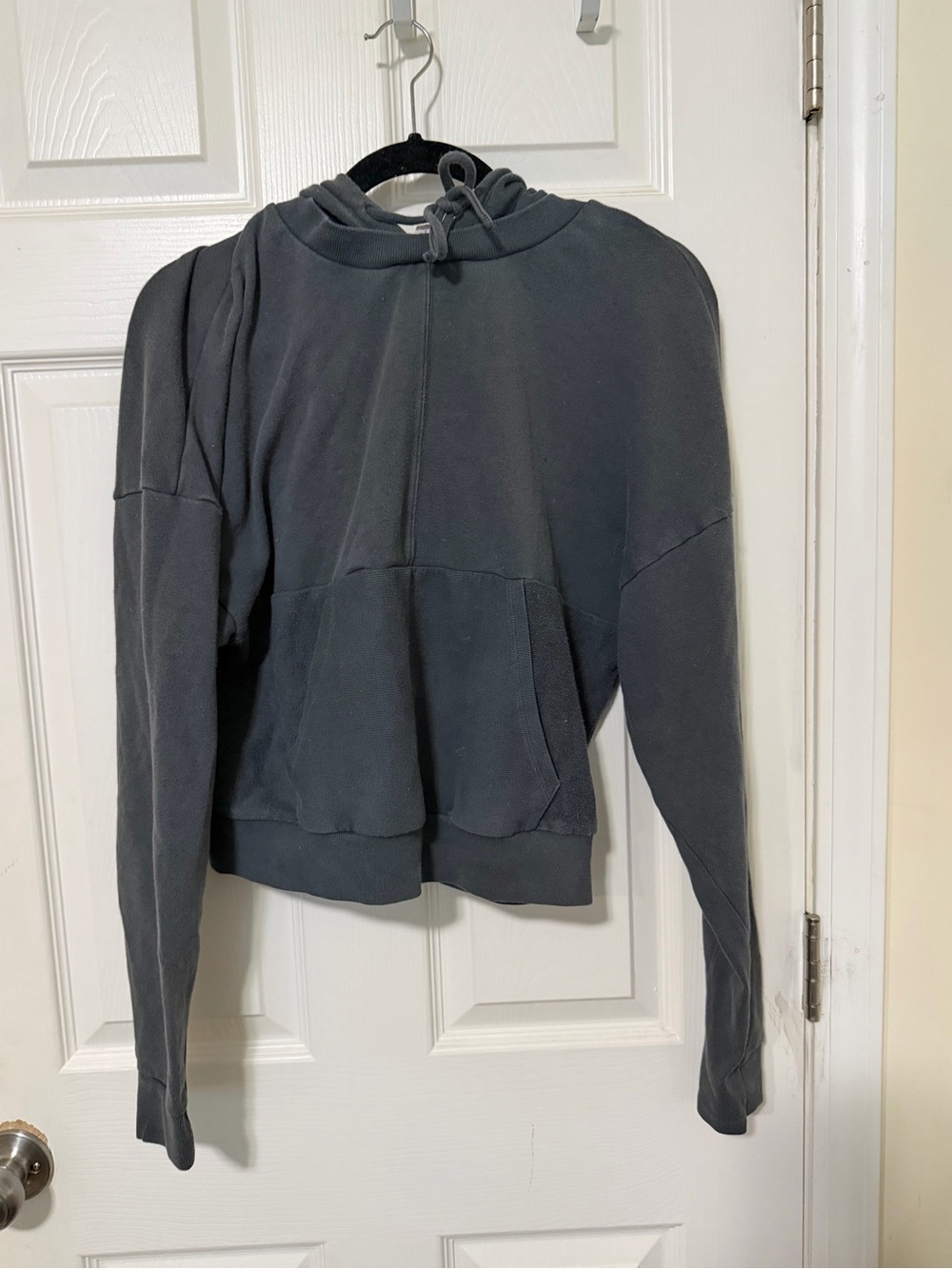 Alo yoga Women's Charcoal Gray Drawstring Hoodie Sweatshirt